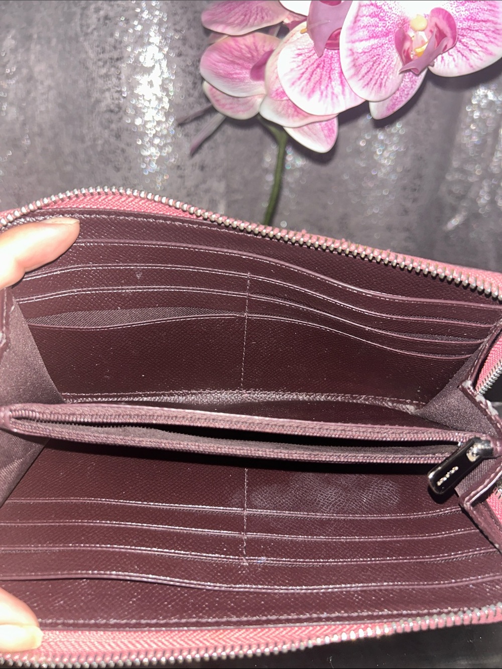 COACH Accordion Zip Wallet in Metallic Pink with Front Pocket - Picture 7 of 12